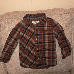 toddler boy’s, button down shirt.